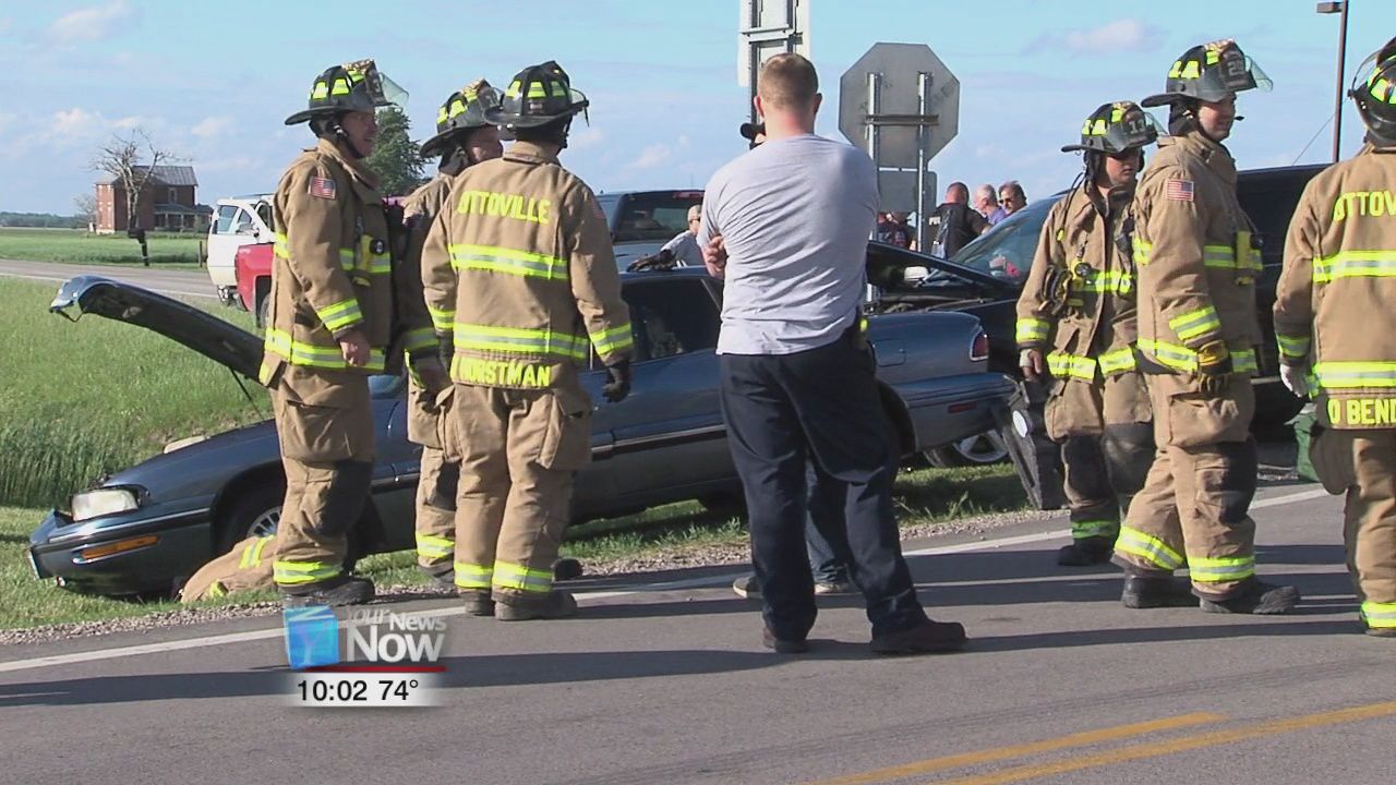 Two people injured in Putnam County crash